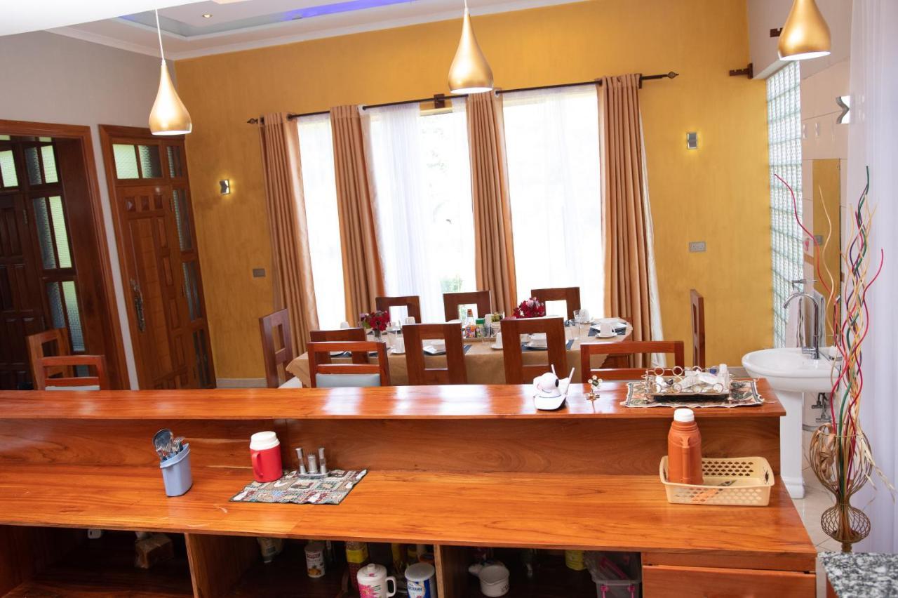 Arusha Royal Bed & Breakfast Luaran gambar