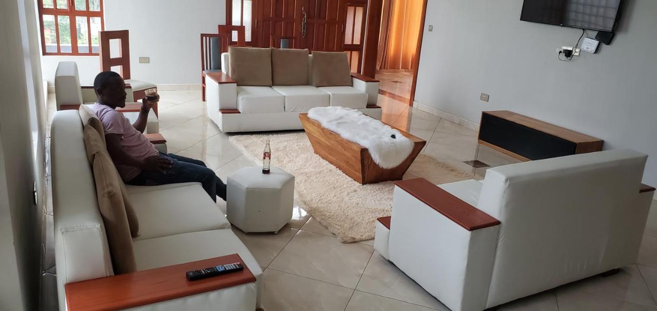 Arusha Royal Bed & Breakfast Luaran gambar