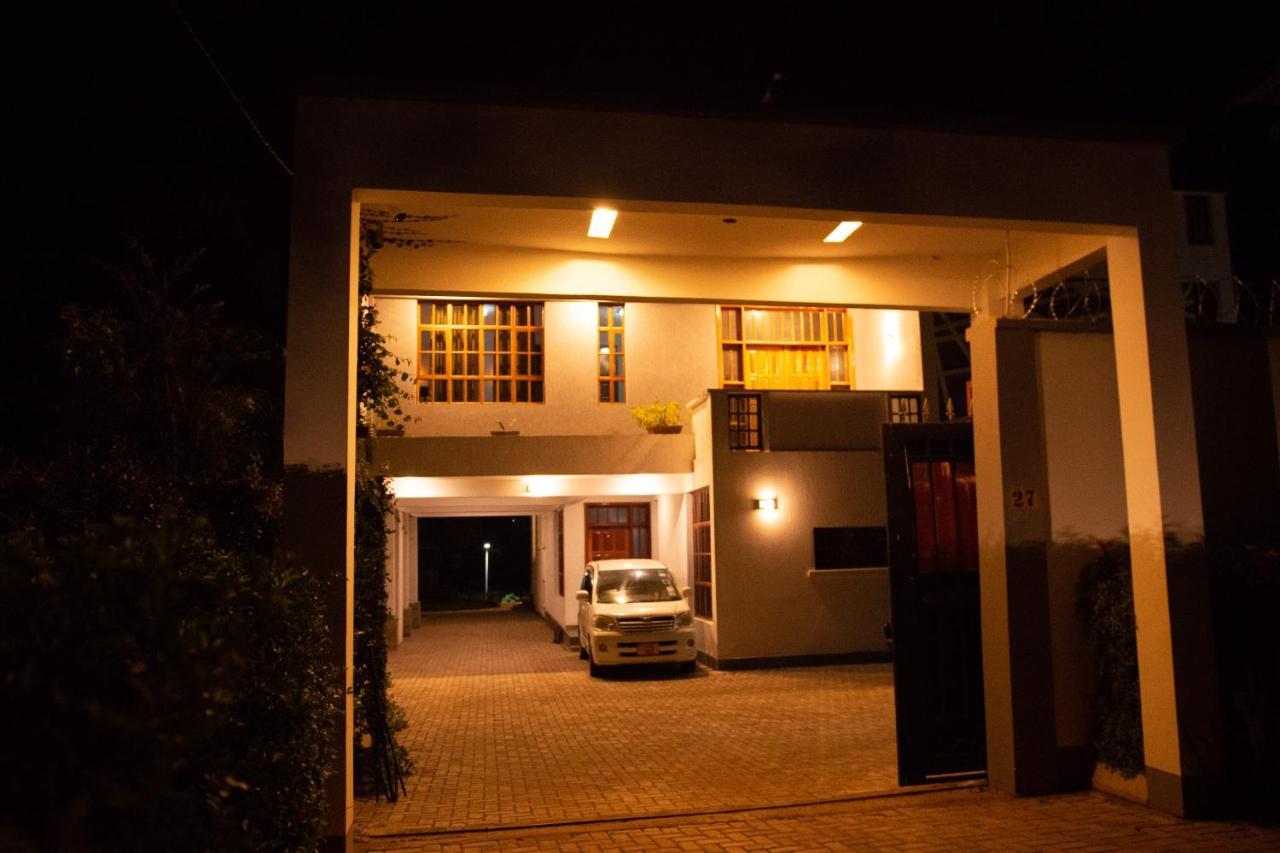 Arusha Royal Bed & Breakfast Luaran gambar
